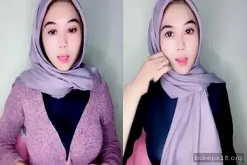 Tiktoker Imut Cantik Pamer Body Hot Di Live Lumer WOT